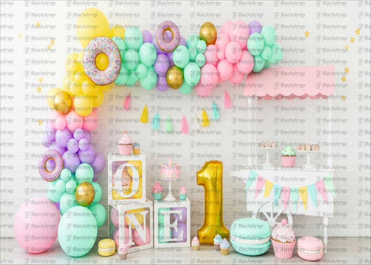 1st Birthday Balloon & Cupcake Party Background